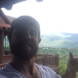 Meet your Posher, Raymond